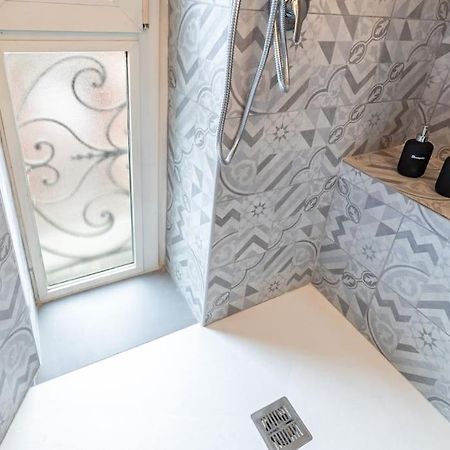 Appartement Old Town-Porta Susa Free Parking Modern Flat X6 à Turin Extérieur photo
